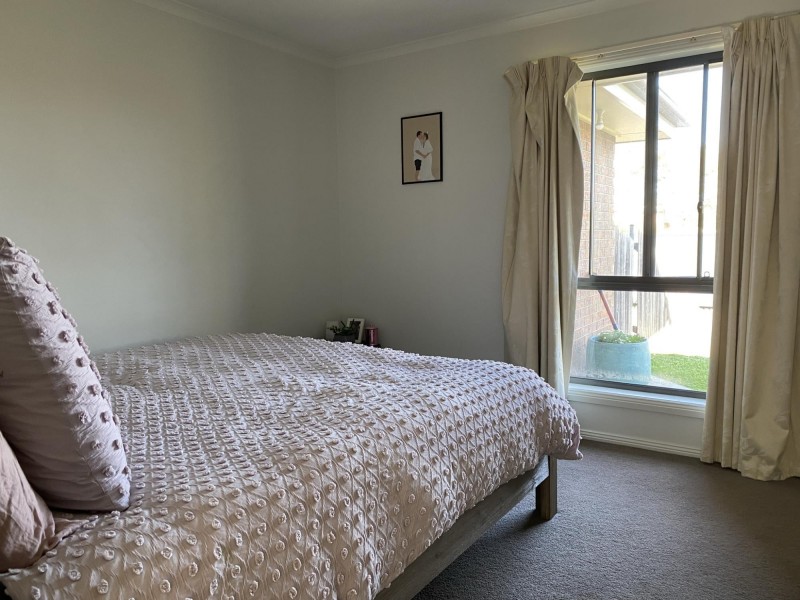 24 Howard Avenue, Bega NSW 2550