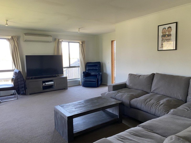 24 Howard Avenue, Bega NSW 2550