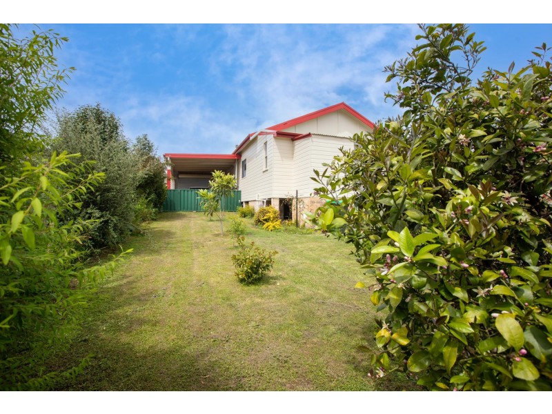 5 Heath Street, Bega NSW 2550