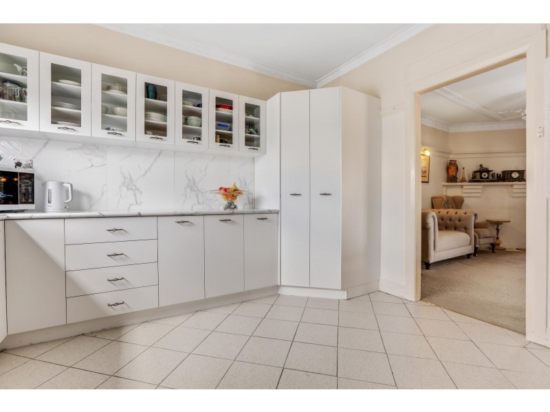 5 Heath Street, Bega NSW 2550