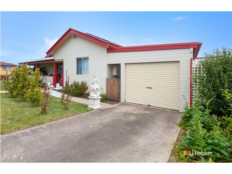 5 Heath Street, Bega NSW 2550