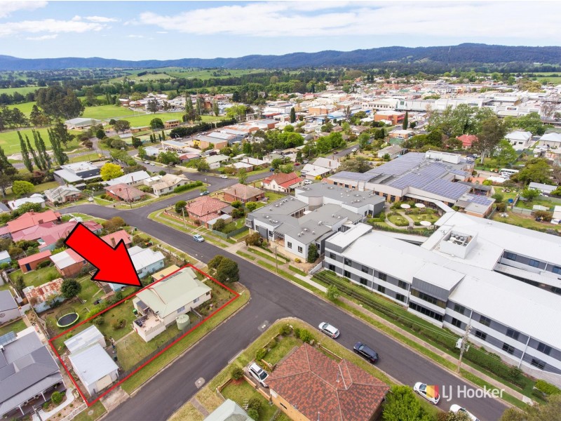 5 Heath Street, Bega NSW 2550
