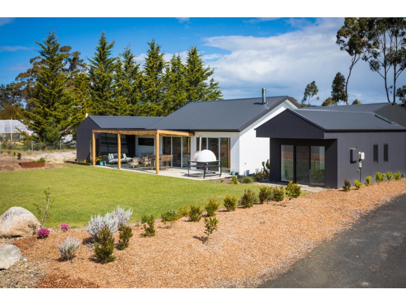 17 Kurrajong Crescent, Kalaru NSW 2550