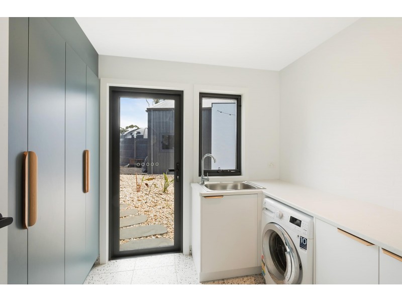 17 Kurrajong Crescent, Kalaru NSW 2550