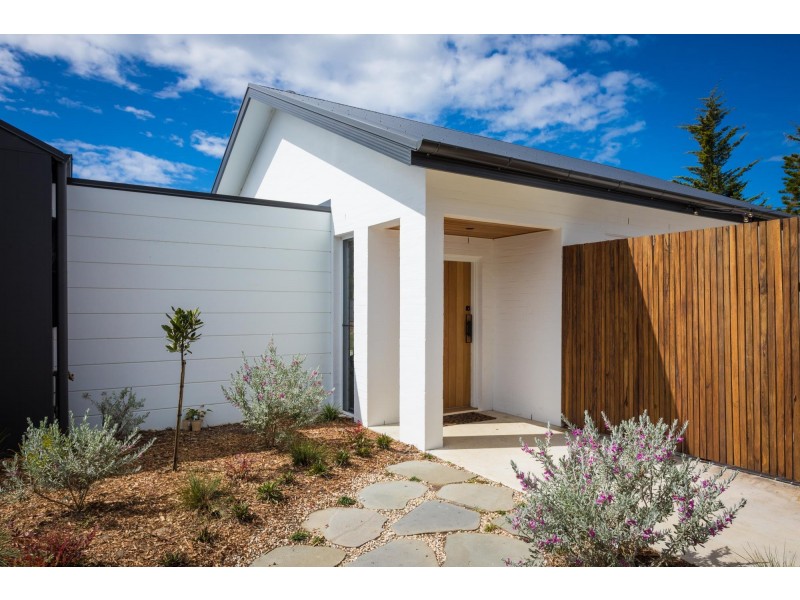 17 Kurrajong Crescent, Kalaru NSW 2550