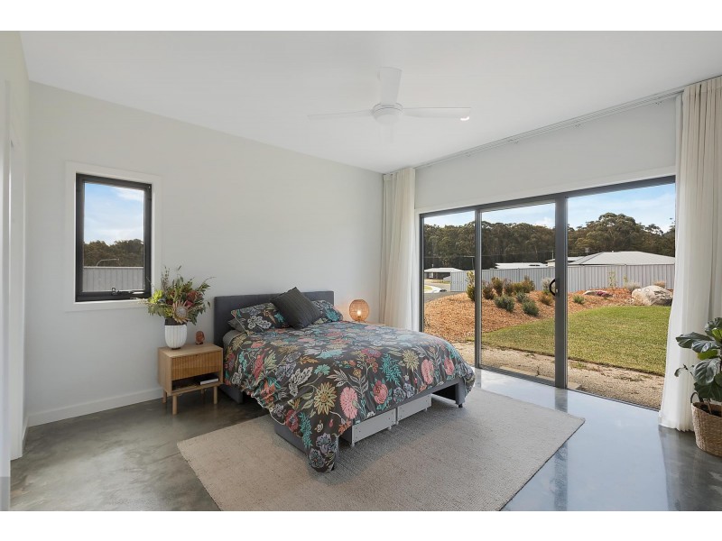 17 Kurrajong Crescent, Kalaru NSW 2550