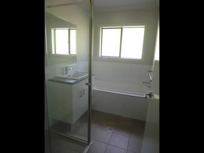 17 Thawa Close, Bega NSW 2550