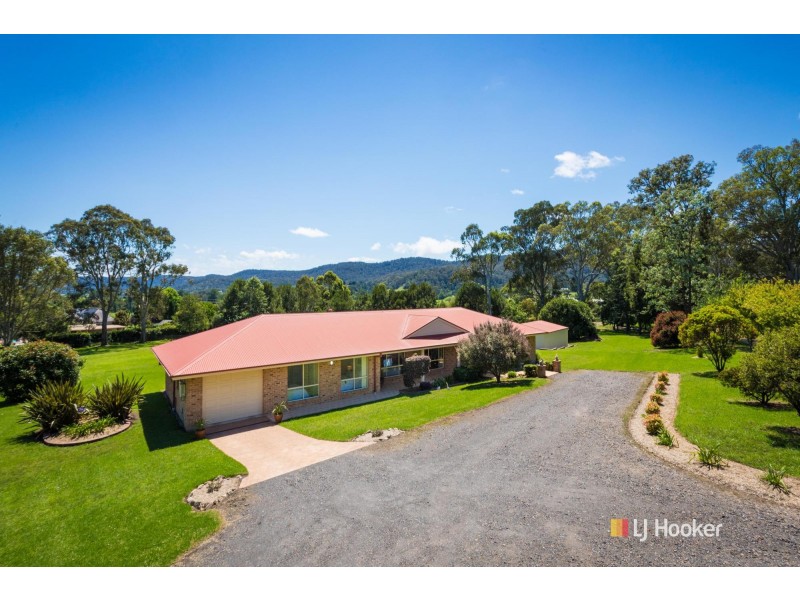 8 Cabarita Lane, Bega NSW 2550