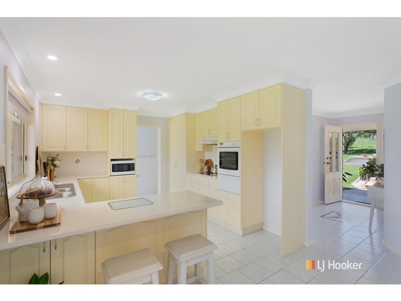 8 Cabarita Lane, Bega NSW 2550