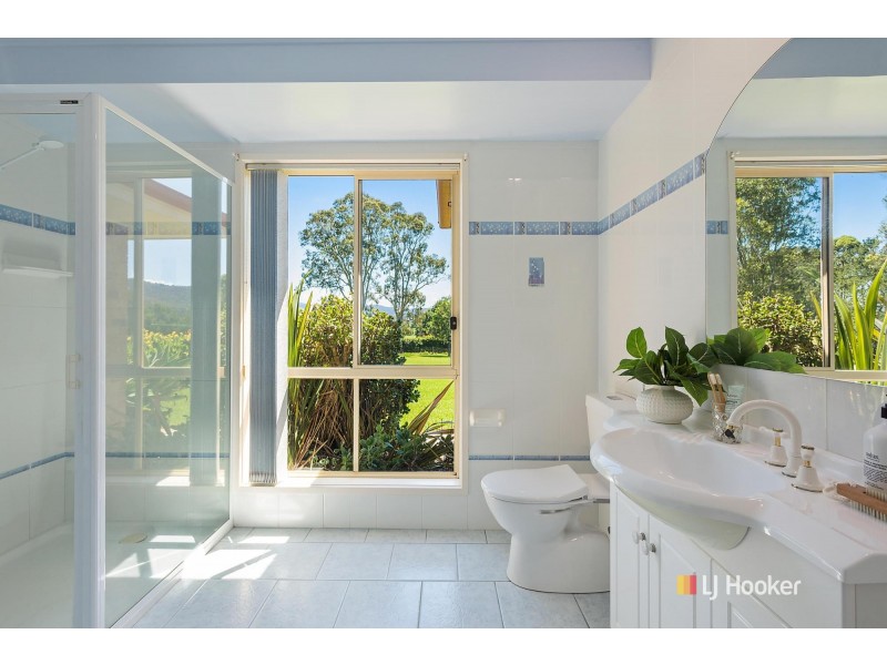 8 Cabarita Lane, Bega NSW 2550