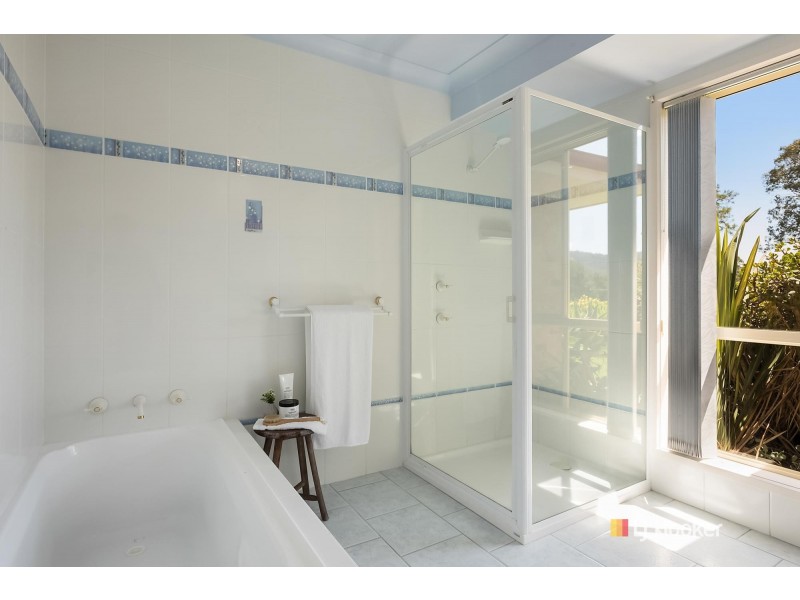 8 Cabarita Lane, Bega NSW 2550