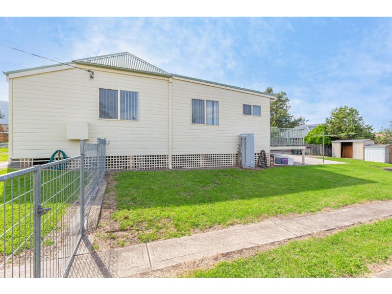 2 Walker Street, Bega NSW 2550