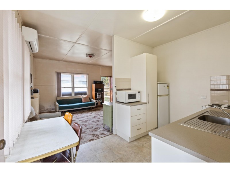 41 Eden Street, Bega NSW 2550