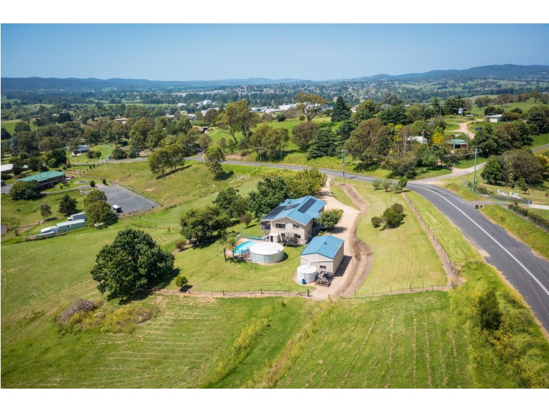 42 Mount Pleasant Road, Bega NSW 2550