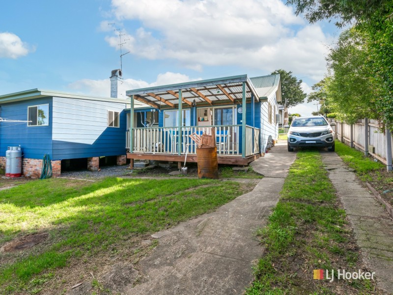 4 Gordon Street, Bega NSW 2550