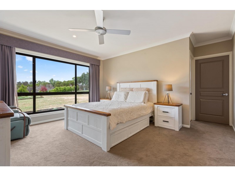 31 Moorlands Lane, Bega NSW 2550
