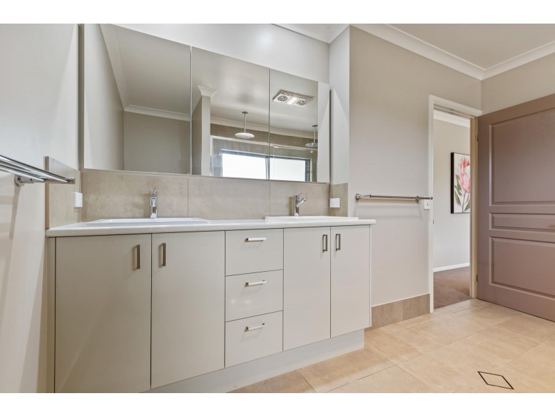 31 Moorlands Lane, Bega NSW 2550