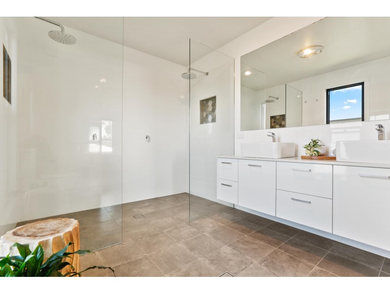 9 Millbank Way, Bega NSW 2550