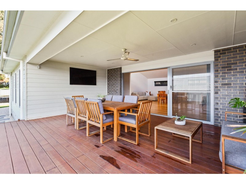 9 Millbank Way, Bega NSW 2550