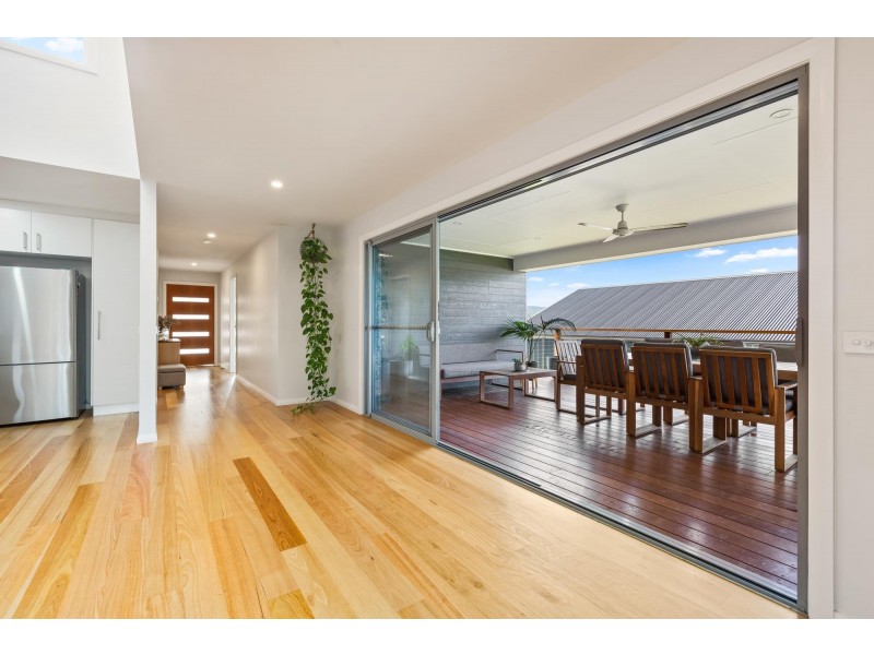 9 Millbank Way, Bega NSW 2550