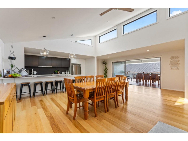 9 Millbank Way, Bega NSW 2550