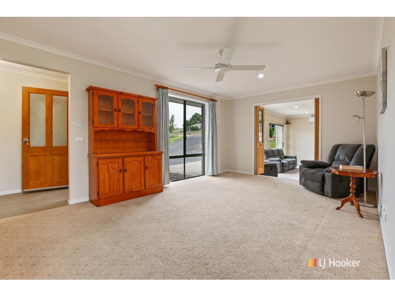 77 Max Slater Drive, Bega NSW 2550