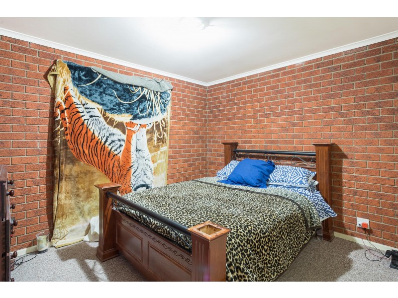 38 Meringo Street, Bega NSW 2550