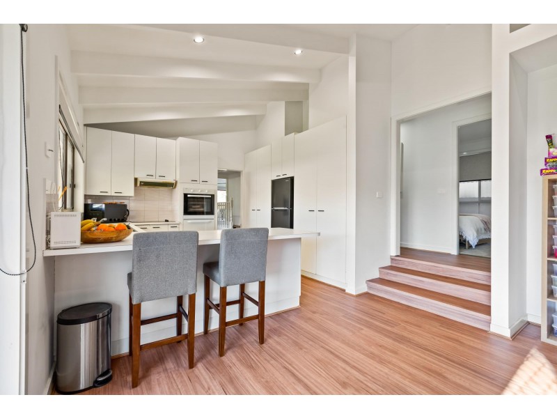 15 Laws Drive, Bega NSW 2550