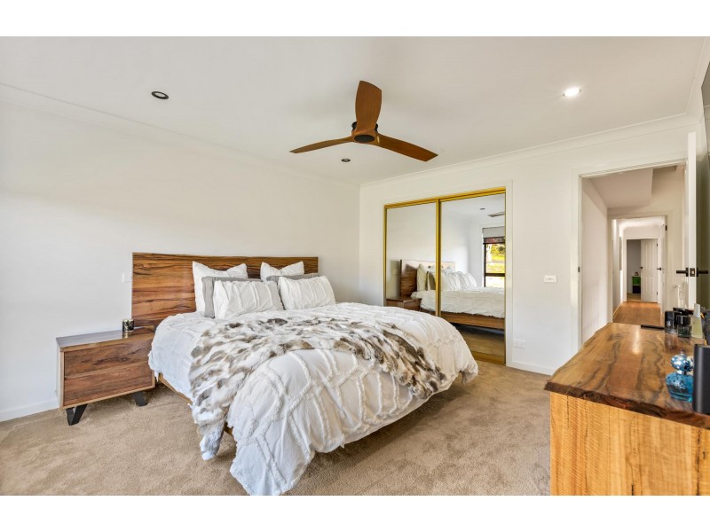 15 Laws Drive, Bega NSW 2550