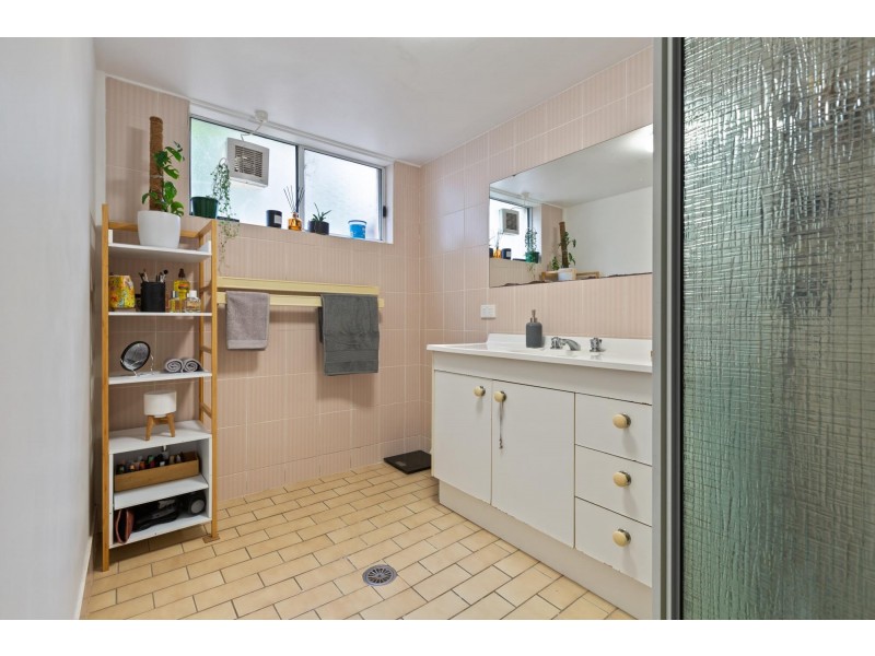 2/28 Carp Street, Bega NSW 2550