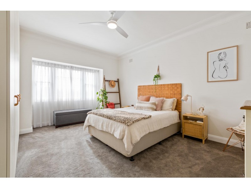32 Hill Street, Bega NSW 2550