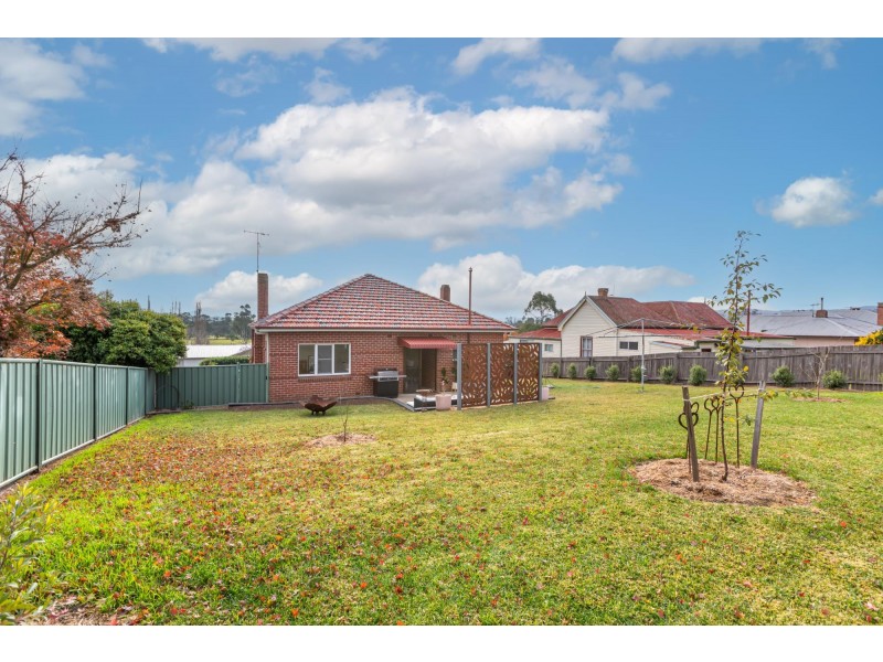 32 Hill Street, Bega NSW 2550