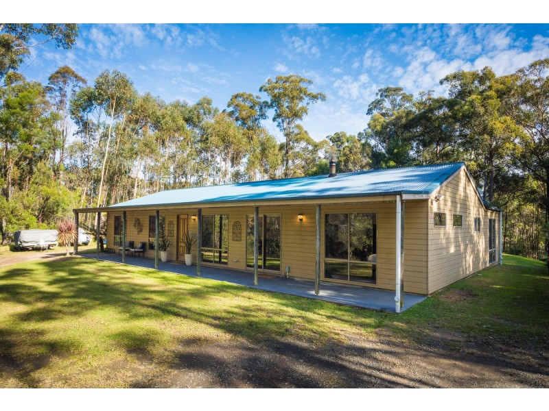 8 Evans Close, Kalaru NSW 2550