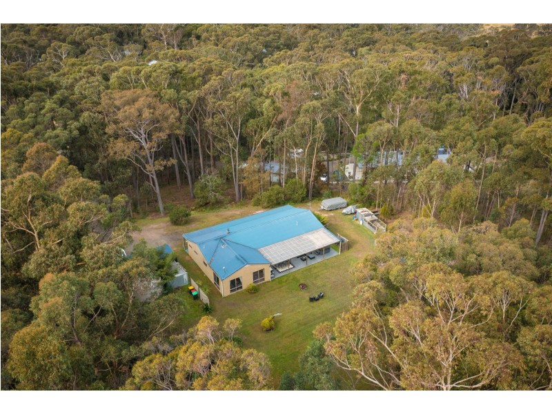 8 Evans Close, Kalaru NSW 2550