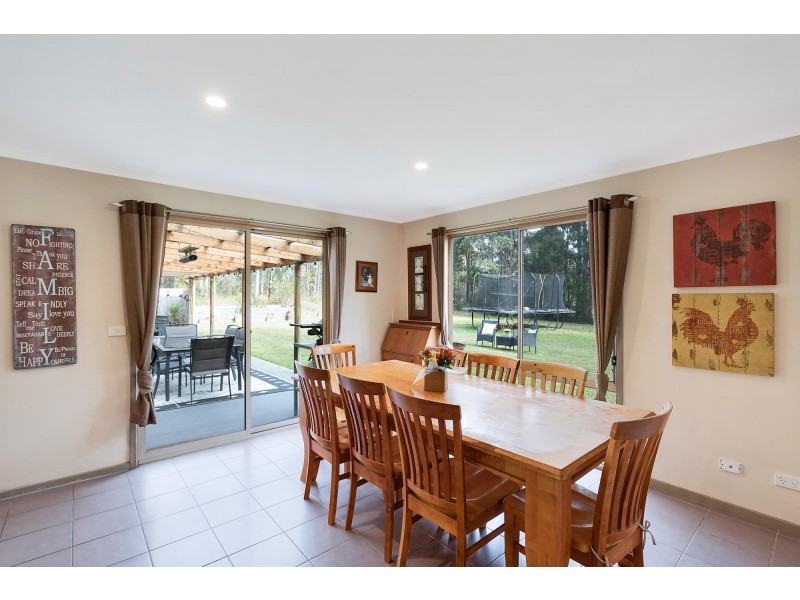 8 Evans Close, Kalaru NSW 2550