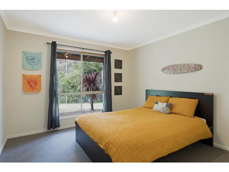 8 Evans Close, Kalaru NSW 2550