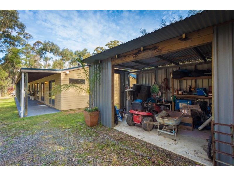 8 Evans Close, Kalaru NSW 2550