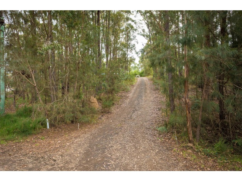 8 Evans Close, Kalaru NSW 2550