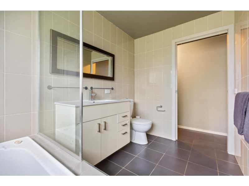 6 Blackfellows Lake Road, Kalaru NSW 2550