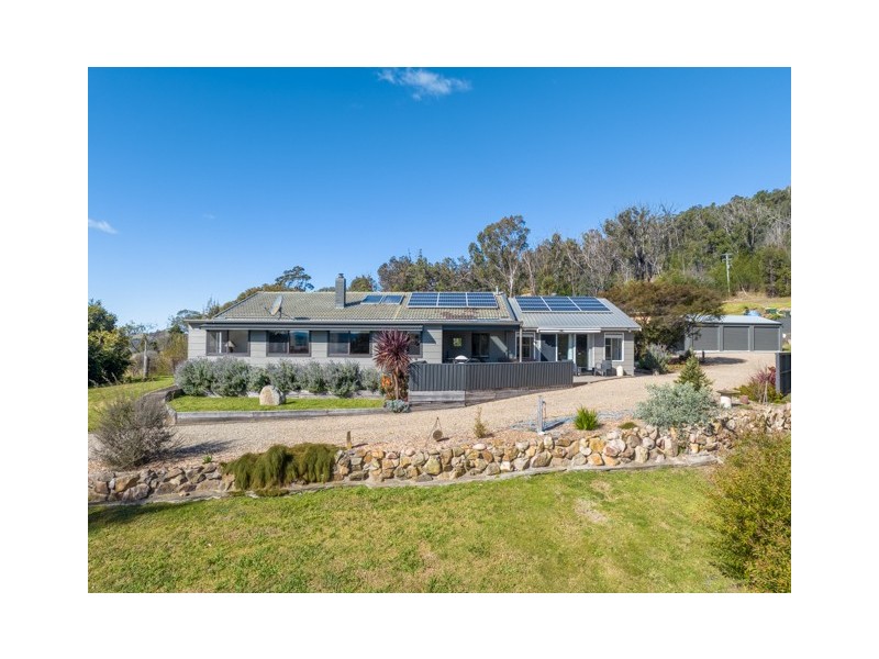 11 Gillespie Street, Cobargo NSW 2550