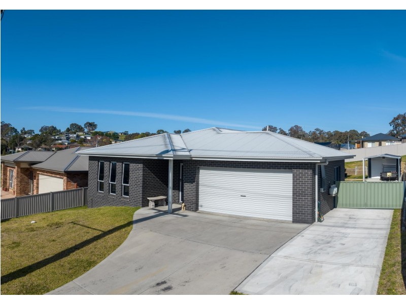 12 Rawlinson Street, Bega NSW 2550