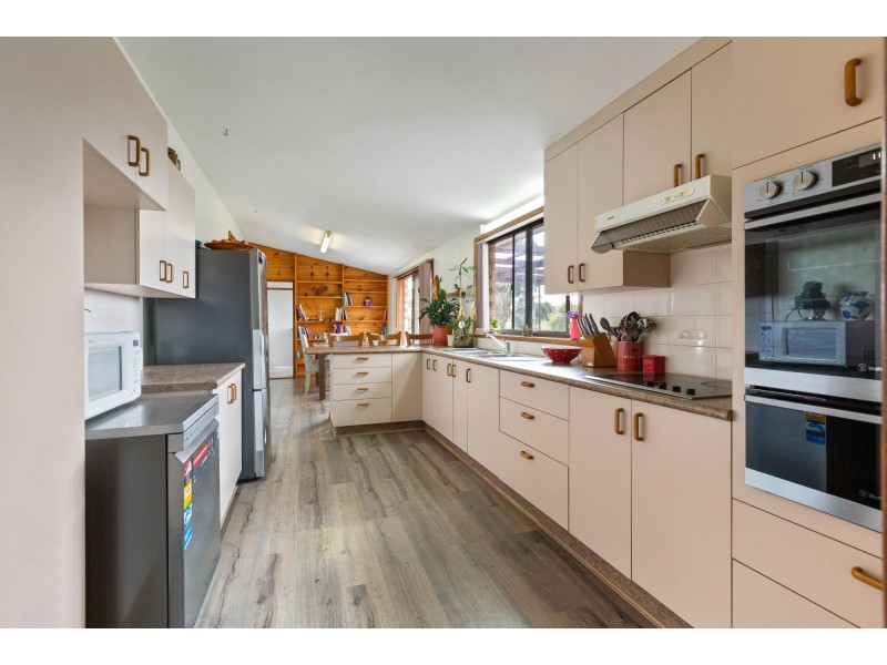 566 Snowy Mountains Highway, Bega NSW 2550