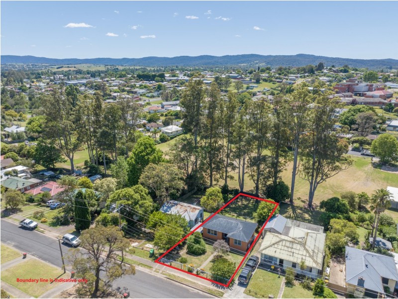 54 Meringo Street, Bega NSW 2550