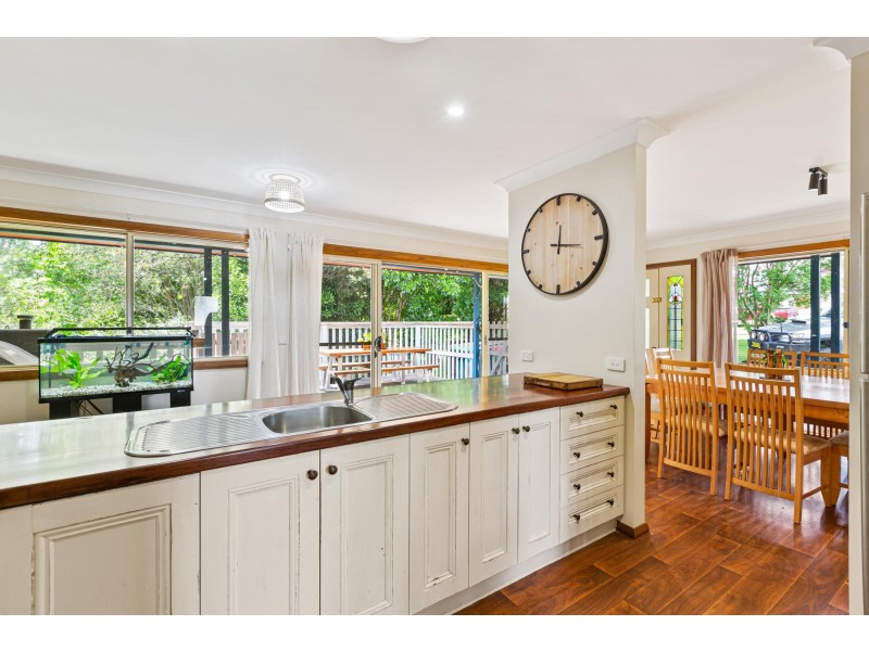 4 Bank Street, Cobargo NSW 2550
