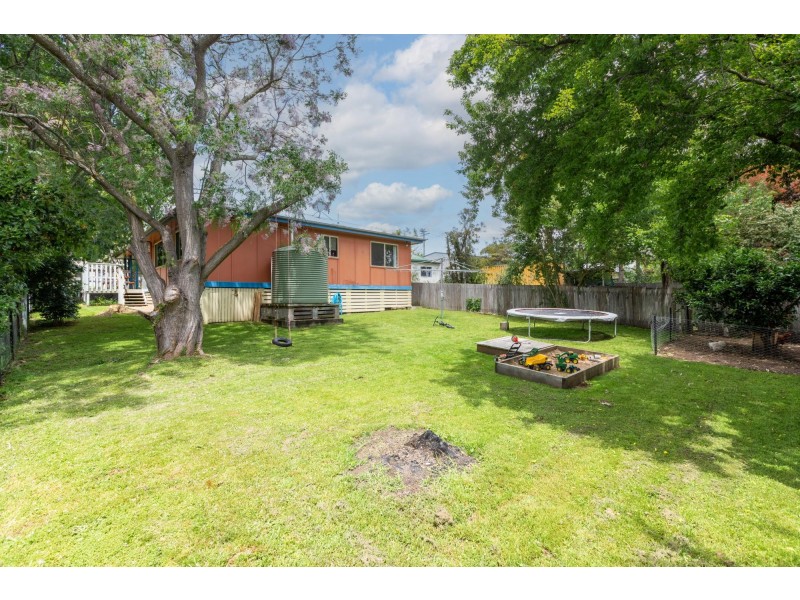 4 Bank Street, Cobargo NSW 2550