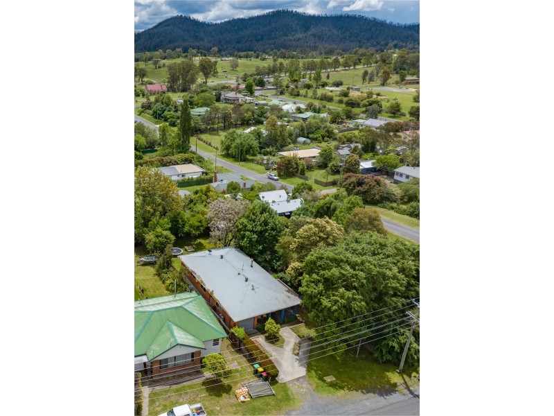4 Bank Street, Cobargo NSW 2550
