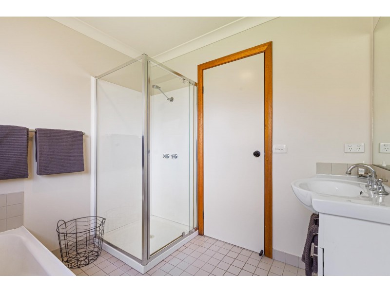 4 Bank Street, Cobargo NSW 2550