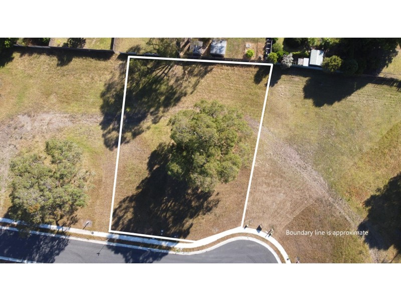 19 Sea Lace Place, Bega NSW 2550