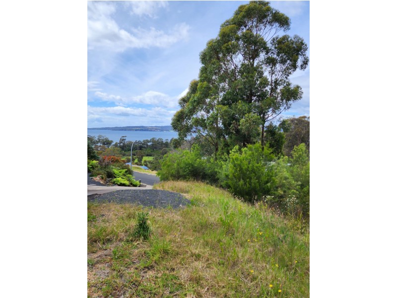 9 Whale Cove Circuit, Eden NSW 2551