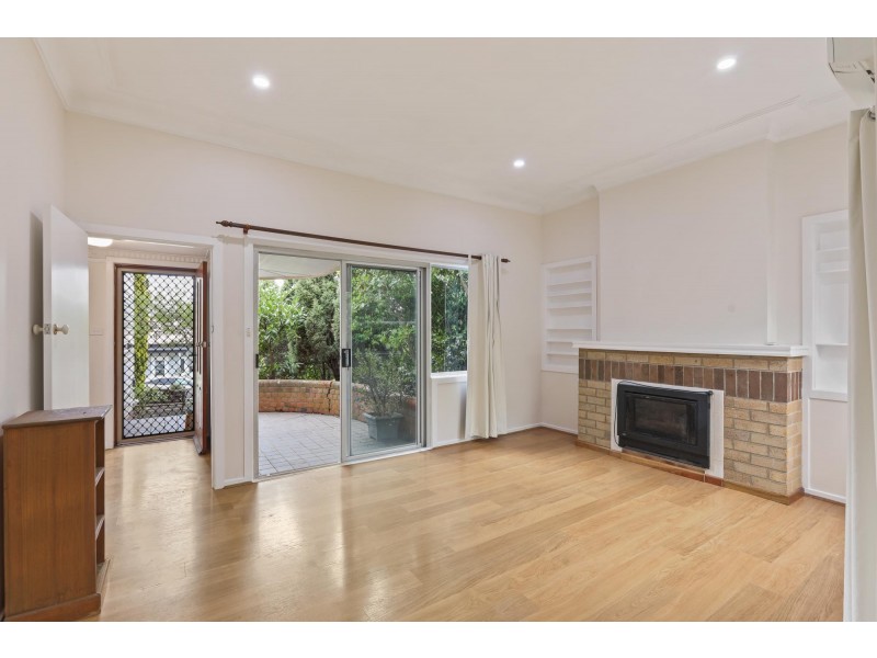 4 Little Church Street, Bega NSW 2550